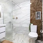 Downtown Atelier 53 - Free Parking Apartment *