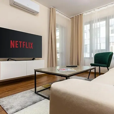 Downtown Atelier 53 - Free Parking بلوفديف