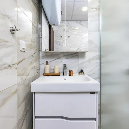 Downtown Atelier 53 - Free Parking شقة بلوفديف